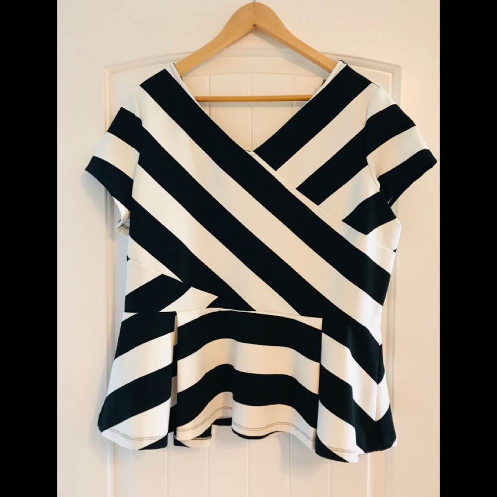 NWT women’s peplum top